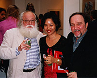 During his solo exhibition at Espace Cominnes with his wife Suyu and French art critic Pierre Restany, founder of ‘New Realism’ and author of the first manifesto of this artistic movement in 1960, Paris.